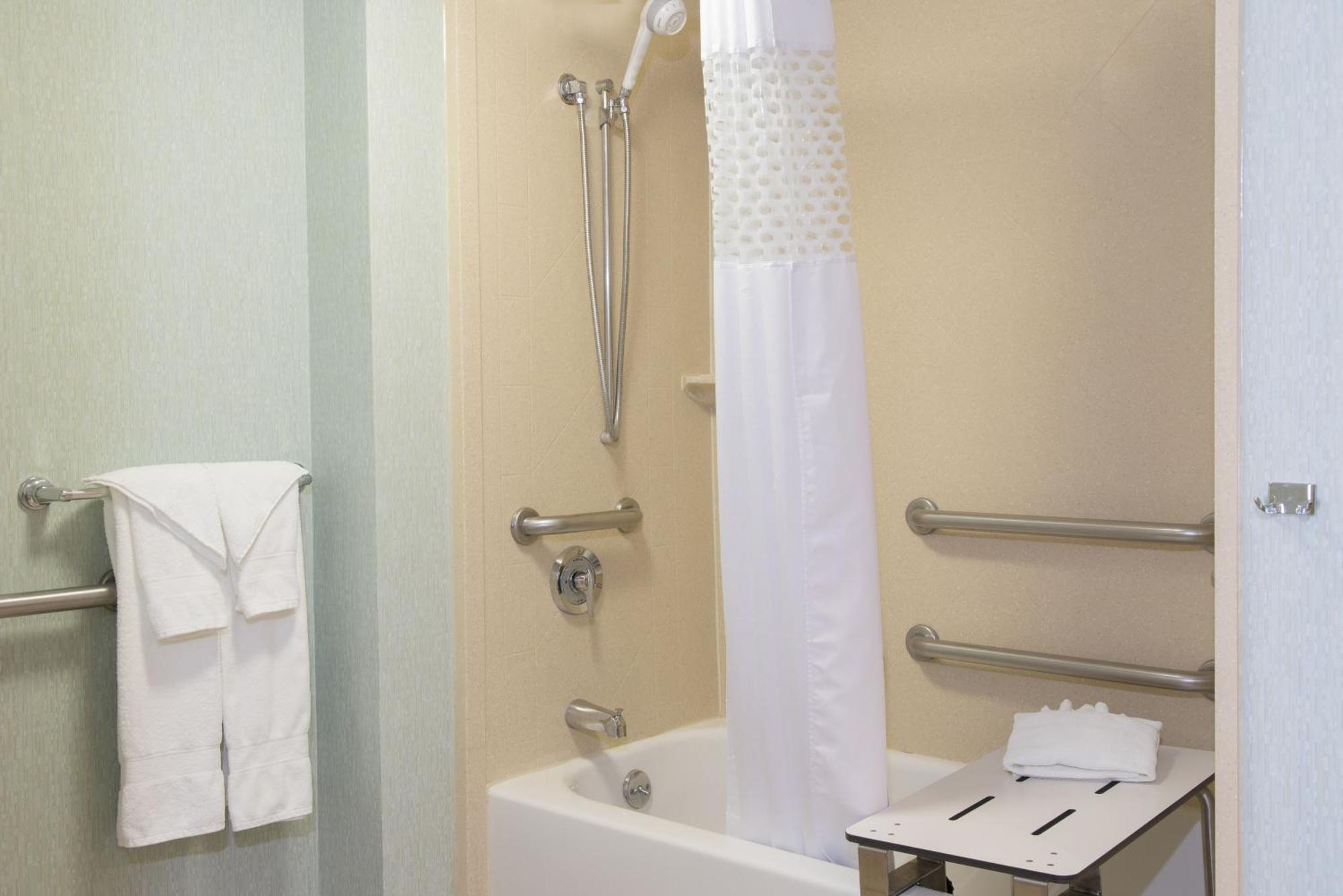 Hampton Inn & Suites Kokomo Eksteriør billede