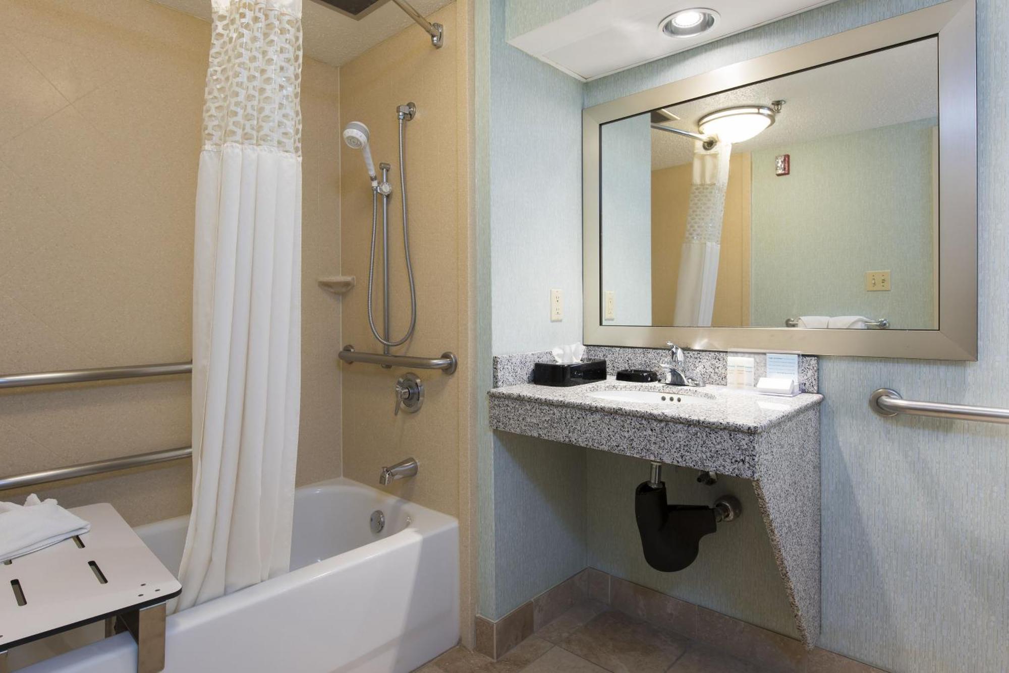 Hampton Inn & Suites Kokomo Eksteriør billede